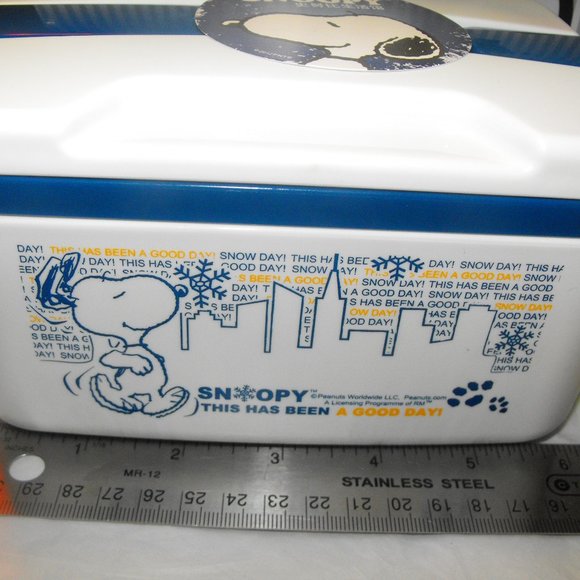 Snoopy Peanuts Bento Lunch Box - Picture 1 of 7